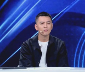 乐鱼体育分部-走马上任！杨铭离开球队找到新岗位，薪资曝光，比做教练更划算！