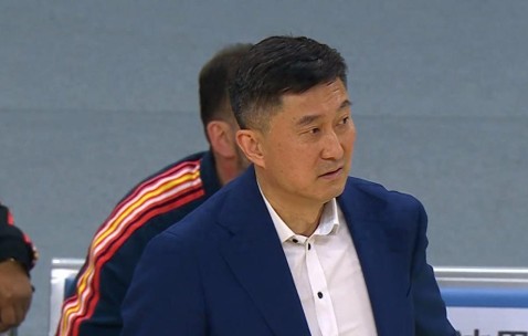 乐鱼体育集团-广东男篮为什么惨遭首钢逆转？广东记者给出答案，杜锋该让贤了？